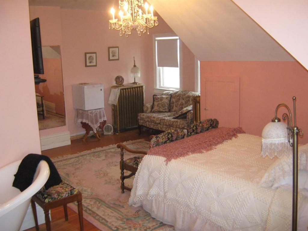 Wakamow Heights Bed And Breakfast Moose Jaw Cameră foto